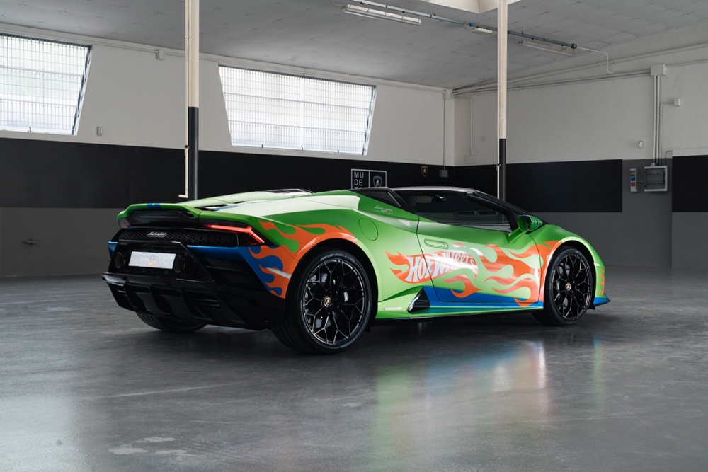 Lamborghini Huracan Supertoys by Hot Wheels