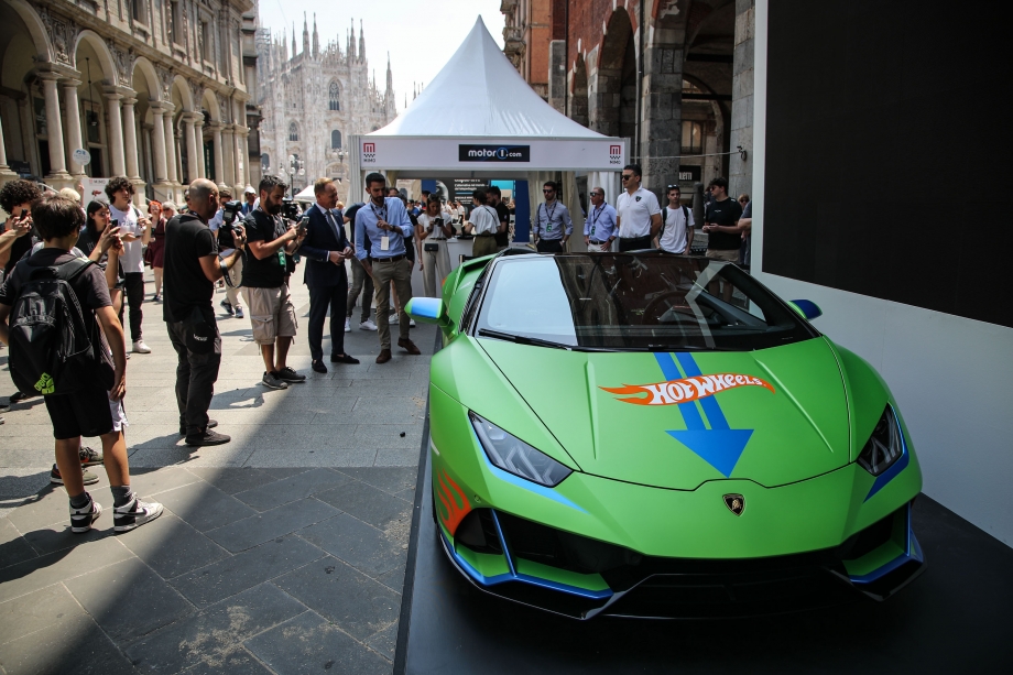 Lamborghini Huracan Supertoys by Hot Wheels