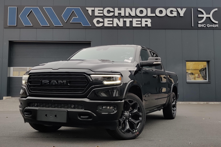 RAM RAM 1500 LIMITED NIGHT EDITION