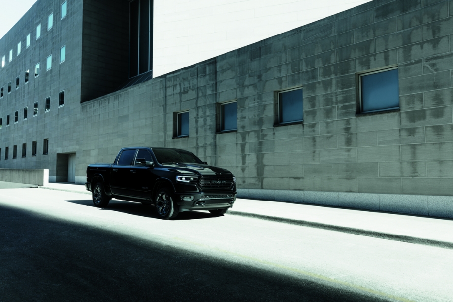 RAM RAM 1500 LIMITED NIGHT EDITION
