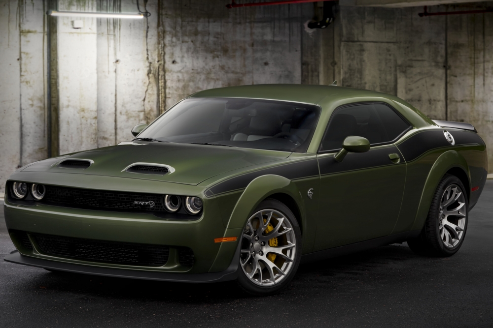 Dodge Challenger SRT Jailbreak