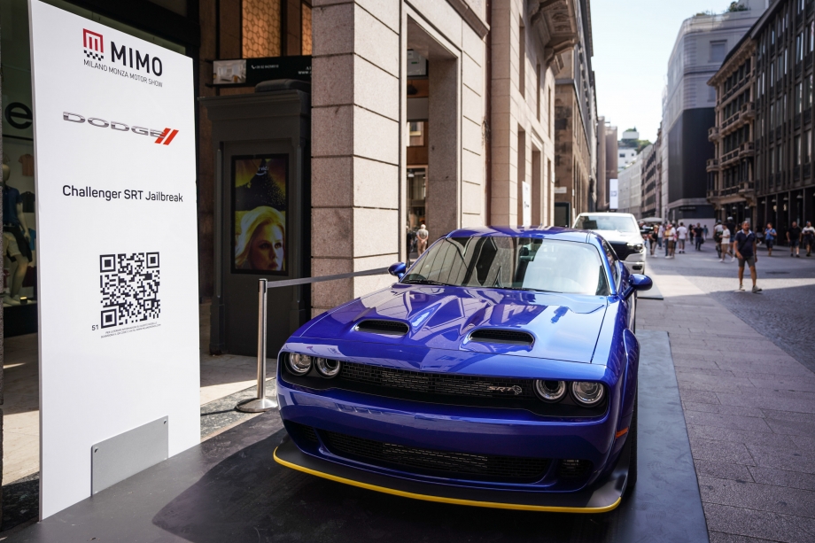 Dodge Challenger SRT Jailbreak