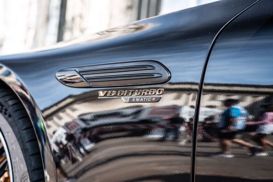 Nuova Mercedes-AMG SL 63