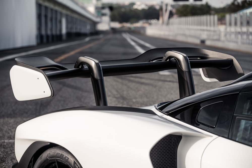 McLaren Senna