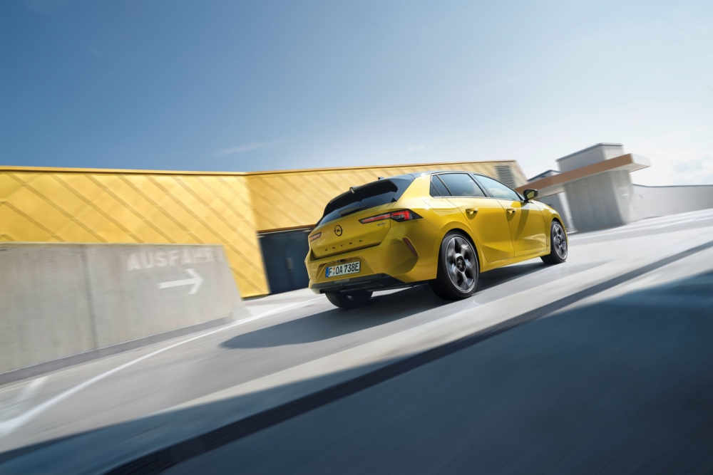 Opel NUOVA ASTRA PLUG-IN HYBRID