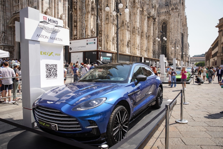 Aston Martin DBX 707