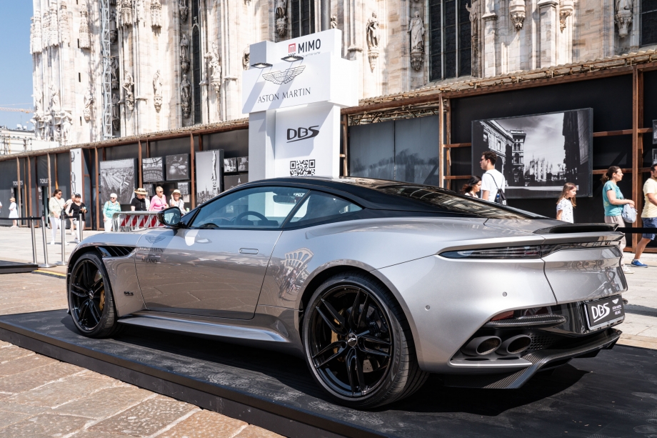 Aston Martin DBS