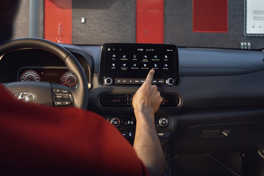 Hyundai KONA EV - 64 kwh  Allestimento Xclass + TT  Colore TEAL - TWO TONE