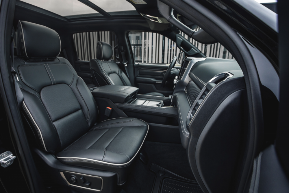RAM 1500 Limited Night Edition