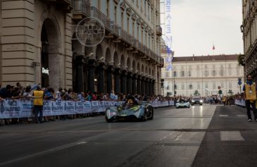 Supercar Night Parade 111 - MIMO