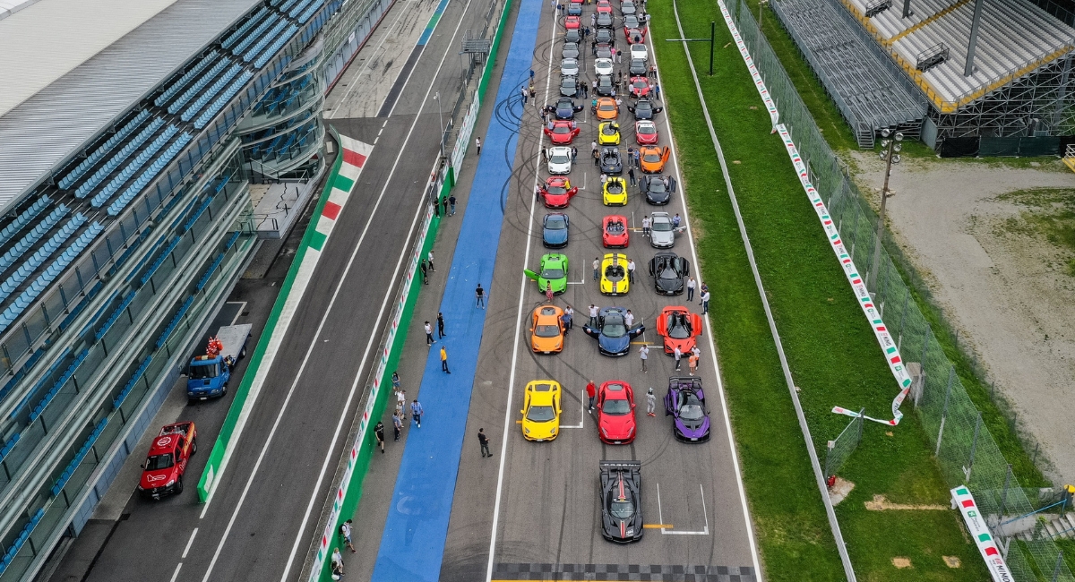 MIMO Milano Monza Motor Show 2023 è sempre più vicino: finalmente svelati il servizio delle navette per il pubblico e il programma delle parate